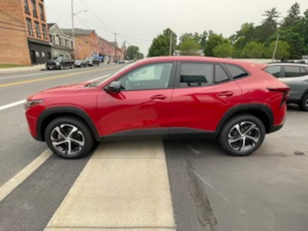 New 2026 Chevrolet Trax 1RS SUV