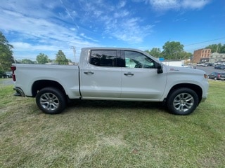 2026 Chevrolet Silverado 1500 LTZ - Photo 8