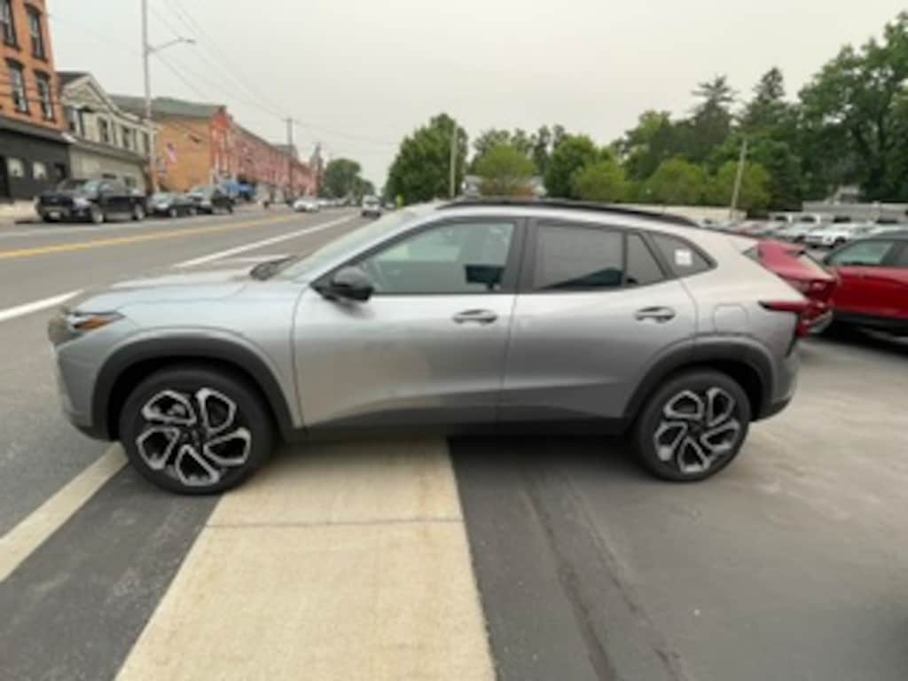 New 2026 Chevrolet Trax 2RS SUV