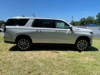 2026 Chevrolet Suburban High Country - Photo 6