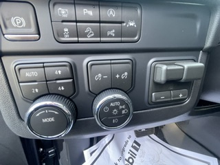 2026 Chevrolet Suburban Premier - Photo 12