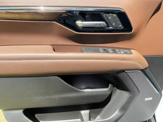 2026 Chevrolet Suburban High Country - Photo 10
