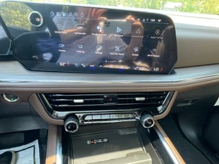 2026 Chevrolet Suburban High Country - Photo 16