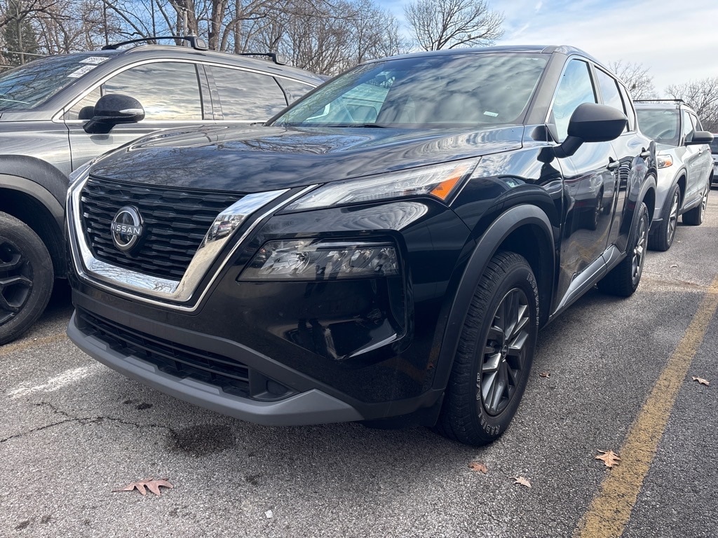 Used 2023 Nissan Rogue S SUV