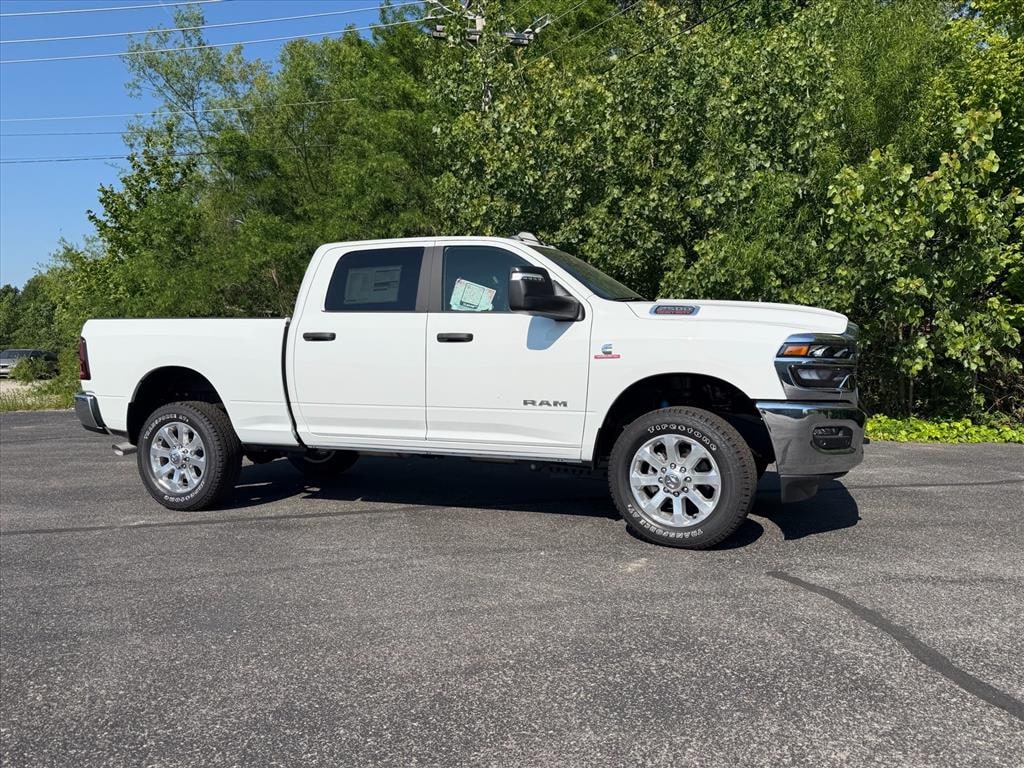 New 2026 Ram 2500 BIG HORN CREW CAB 4X4 6'4 BOX Pickup