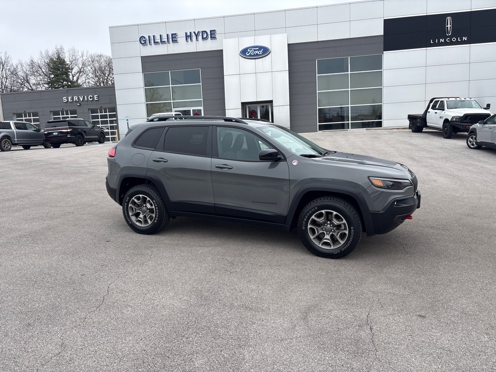 2022 Jeep Cherokee Trailhawk's photo