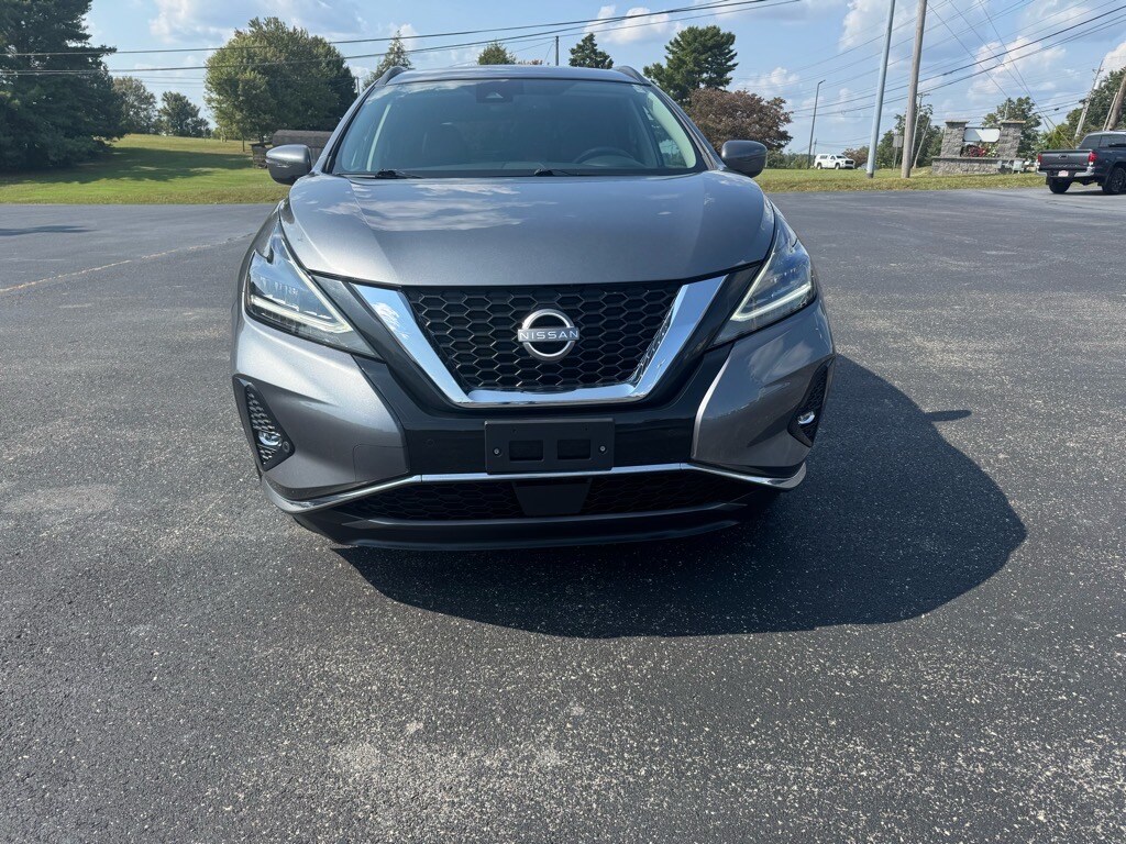 2023 Nissan Murano SV photo 2