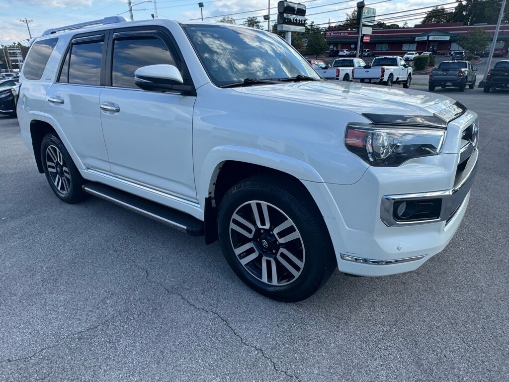 2020 Toyota 4Runner Limited photo 2