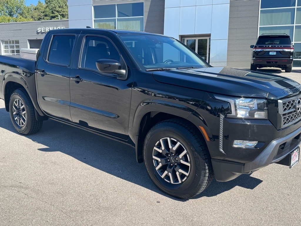 Used 2022 Nissan Frontier SV Truck Crew Cab