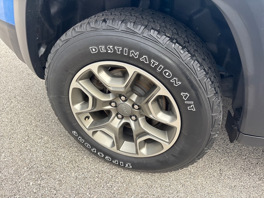 Used 2020 Jeep Cherokee Trailhawk SUV