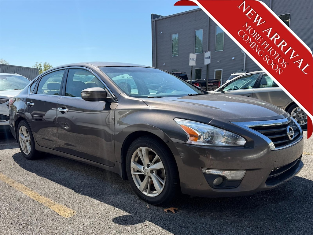 Used 2013 Nissan Altima 2.5 SL Sedan