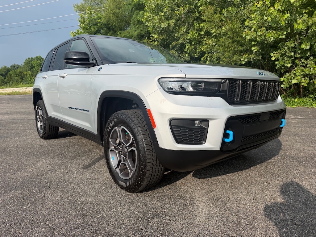 Used 2023 Jeep Grand Cherokee Trailhawk SUV