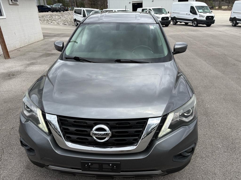 Used 2018 Nissan Pathfinder SV SUV