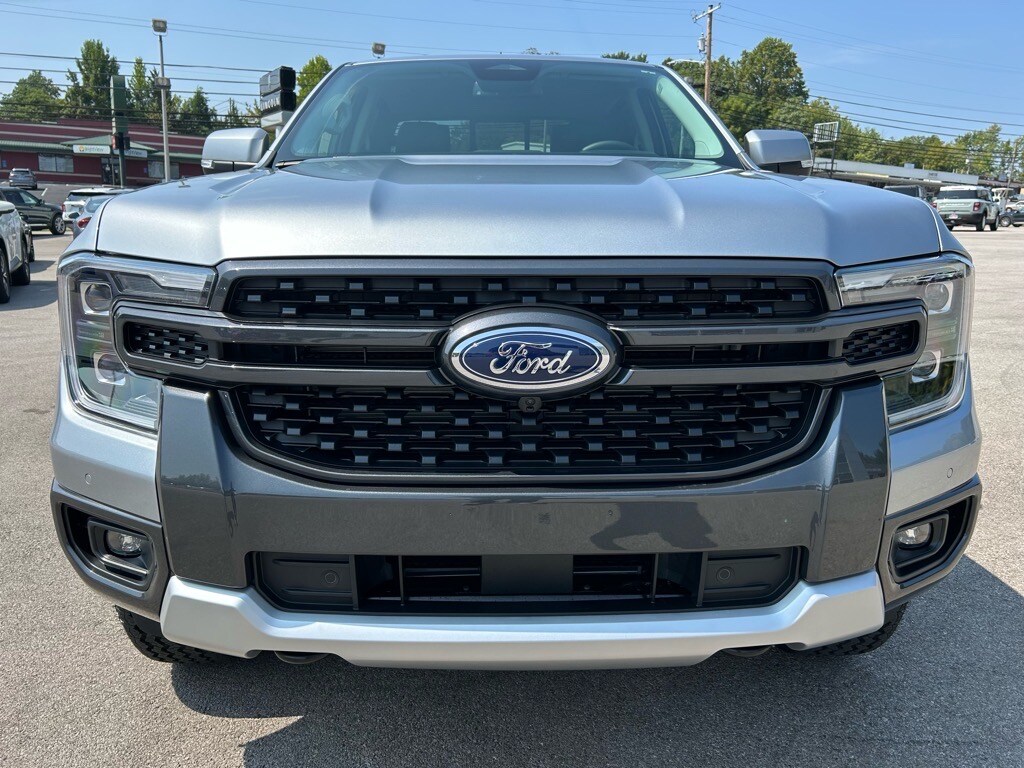 2024 Ford Ranger Lariat FX4 Off-Road photo 2