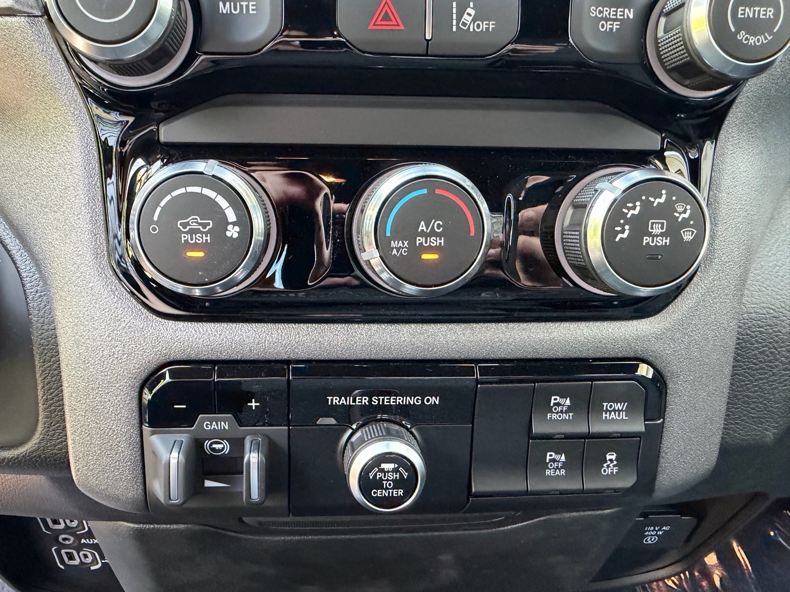 2026 RAM 1500 Warlock - Photo 45