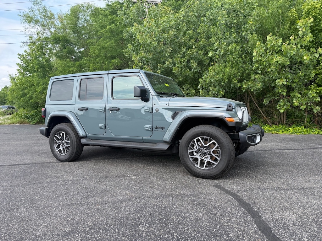 New 2026 Jeep Wrangler 4-DOOR SAHARA Sport Utility