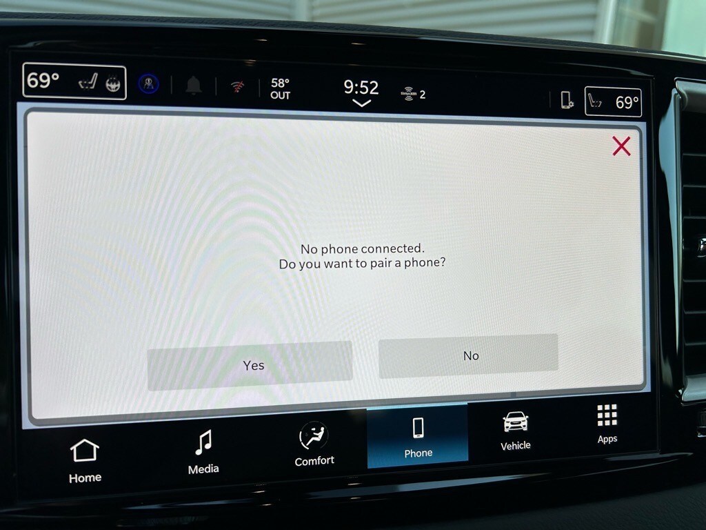 2025 Chrysler Voyager LX - Photo 26