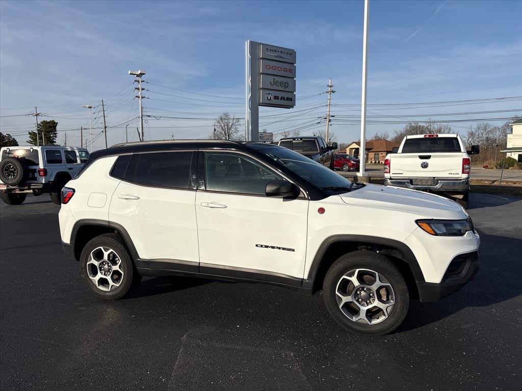 2022 Jeep Compass Trailhawk's photo
