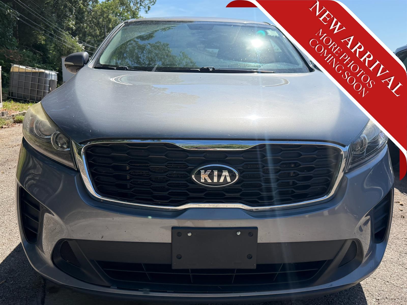Used 2020 Kia Sorento LX with VIN 5XYPG4A58LG612473 for sale in Glasgow, KY