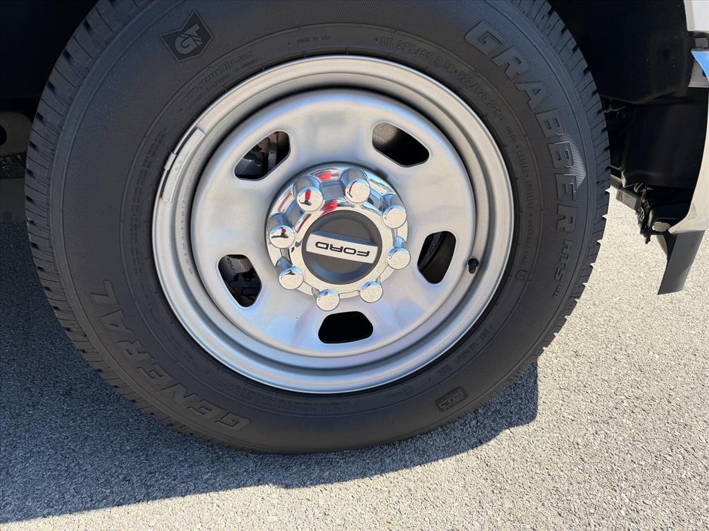 2024 Ford F-350 Super Duty XL - Photo 32