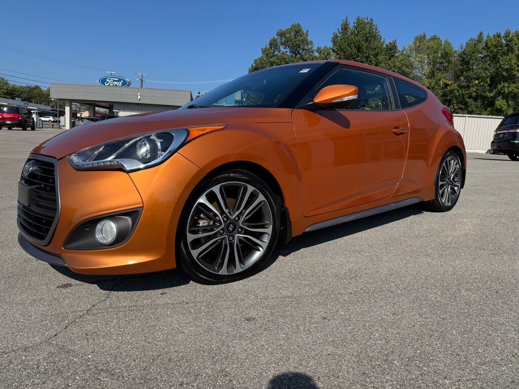 2016 Hyundai Veloster Turbo R-Spec Rally Edition photo 3