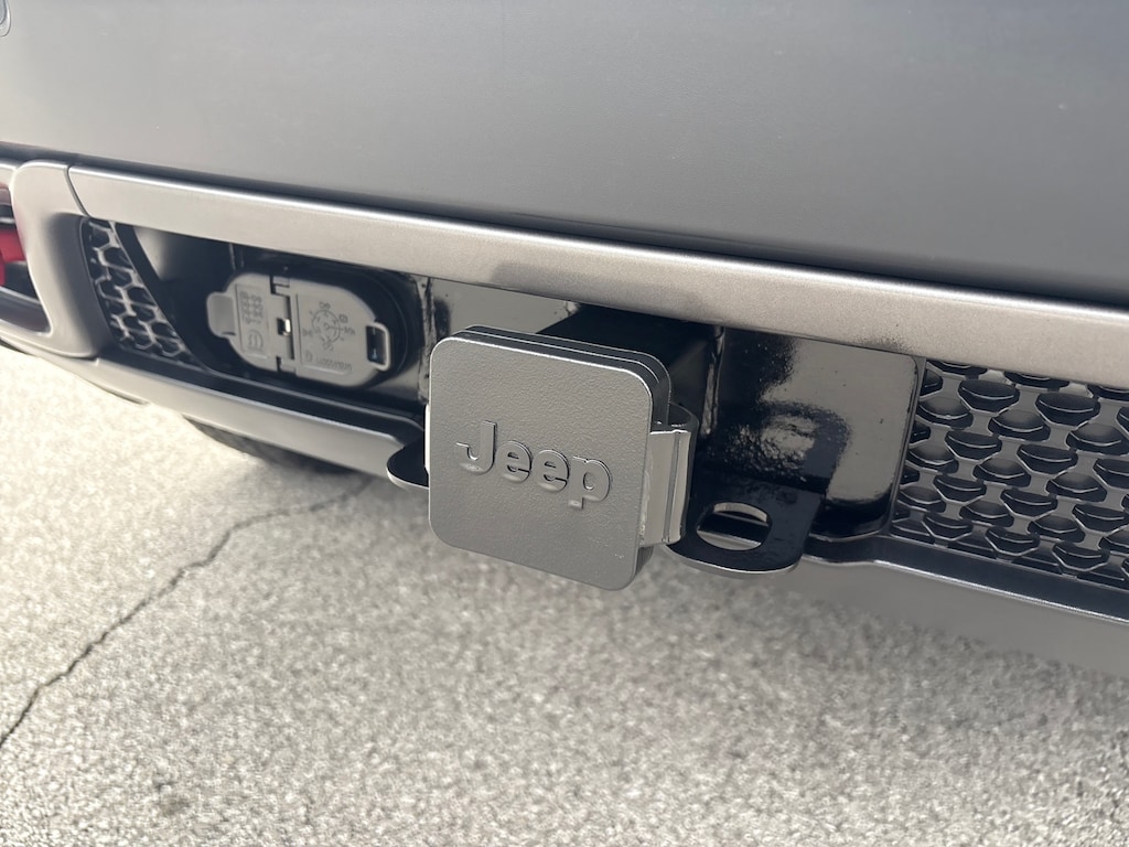 Used 2020 Jeep Cherokee Trailhawk SUV