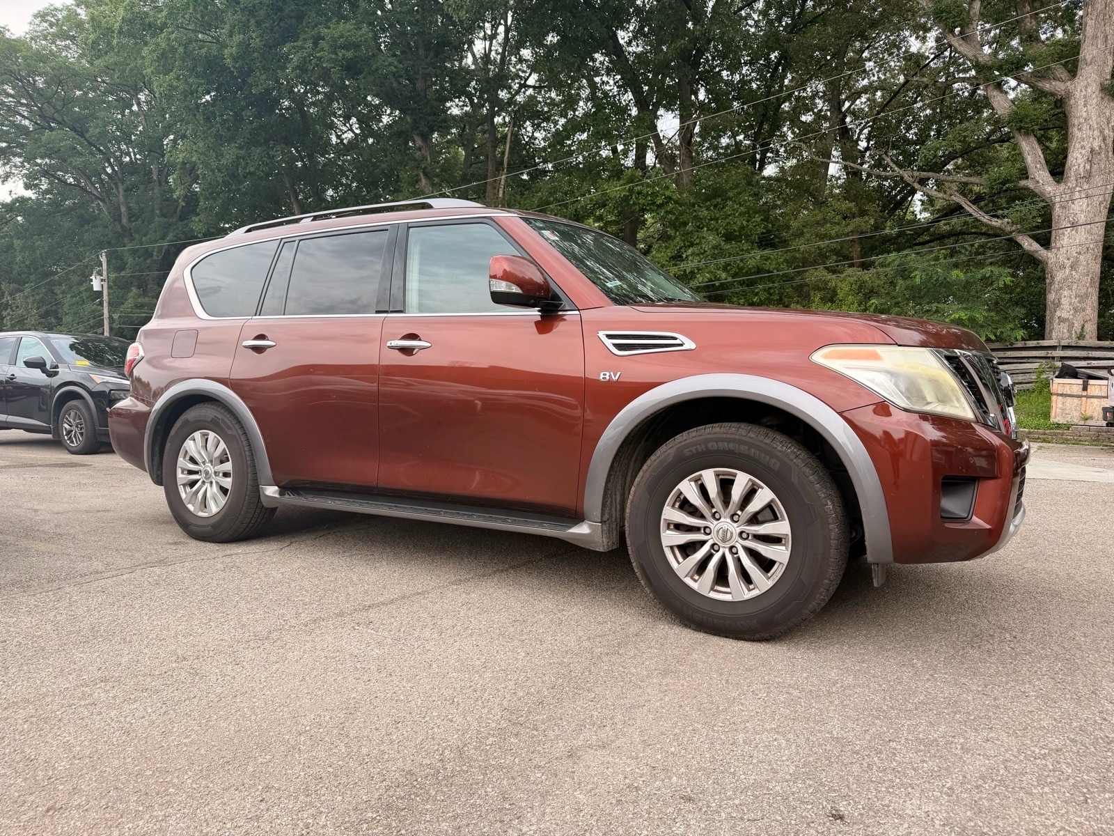2017 Nissan Armada SV 4X4's photo