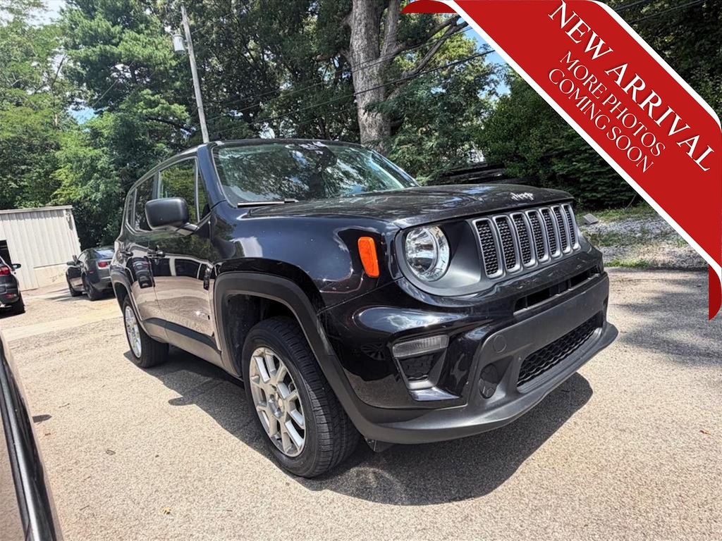 Used 2023 Jeep Renegade Latitude SUV