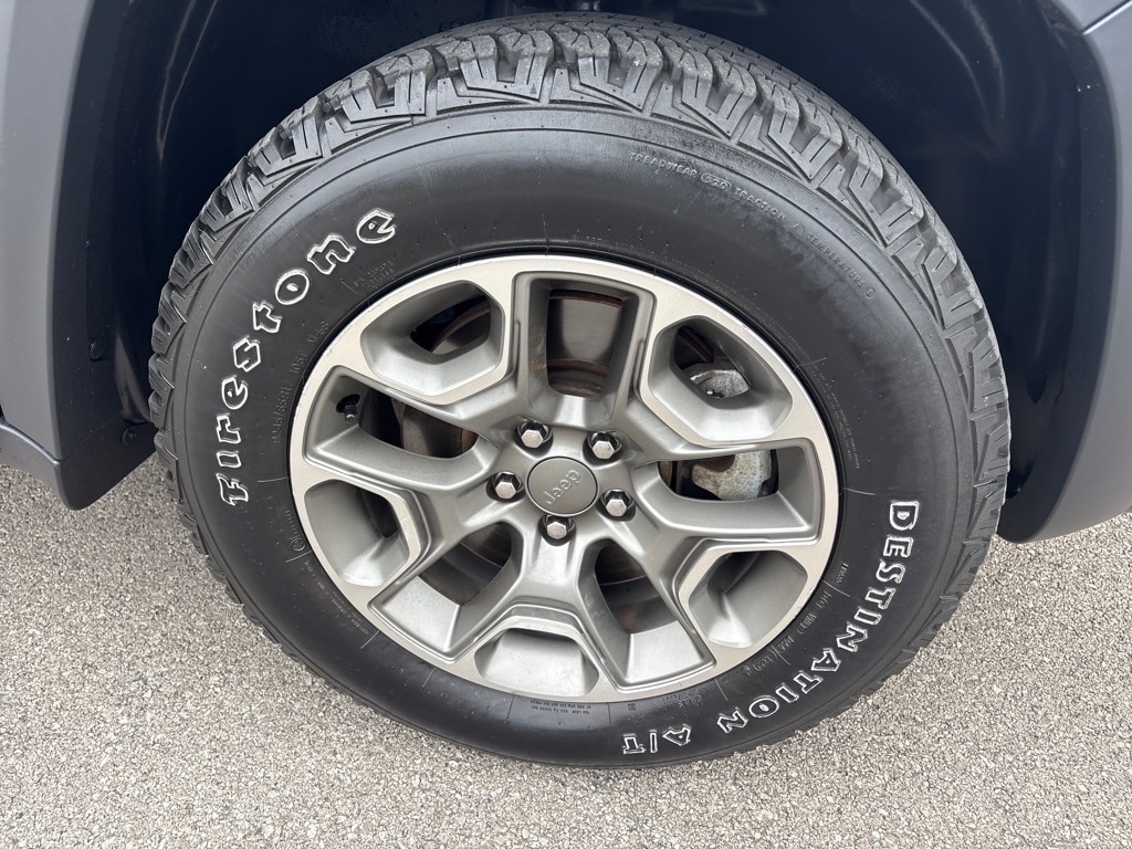 2022 Jeep Cherokee SUV 