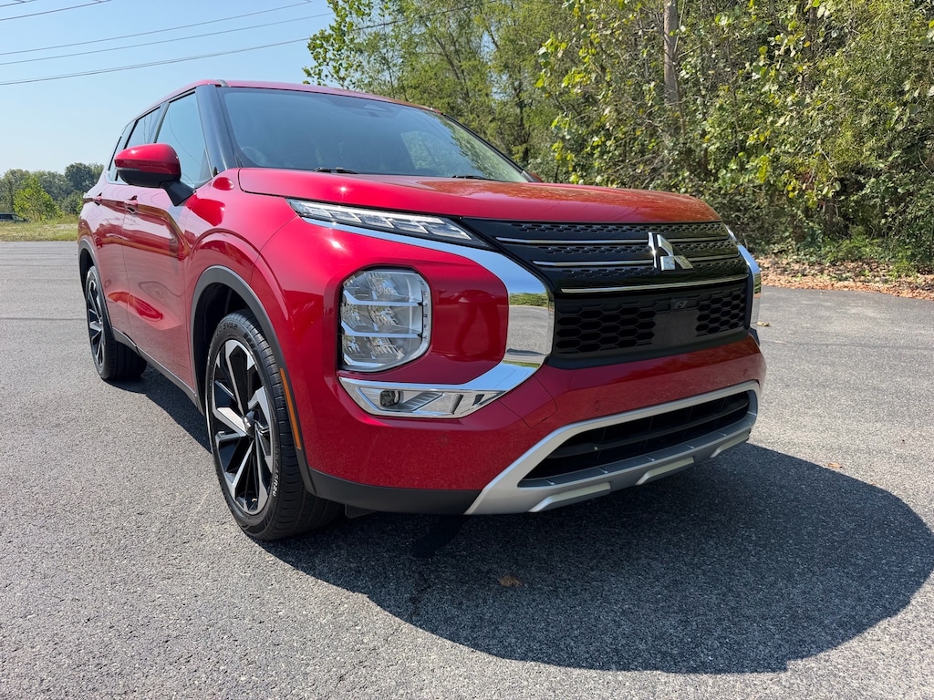 Used 2023 Mitsubishi Outlander SE SUV