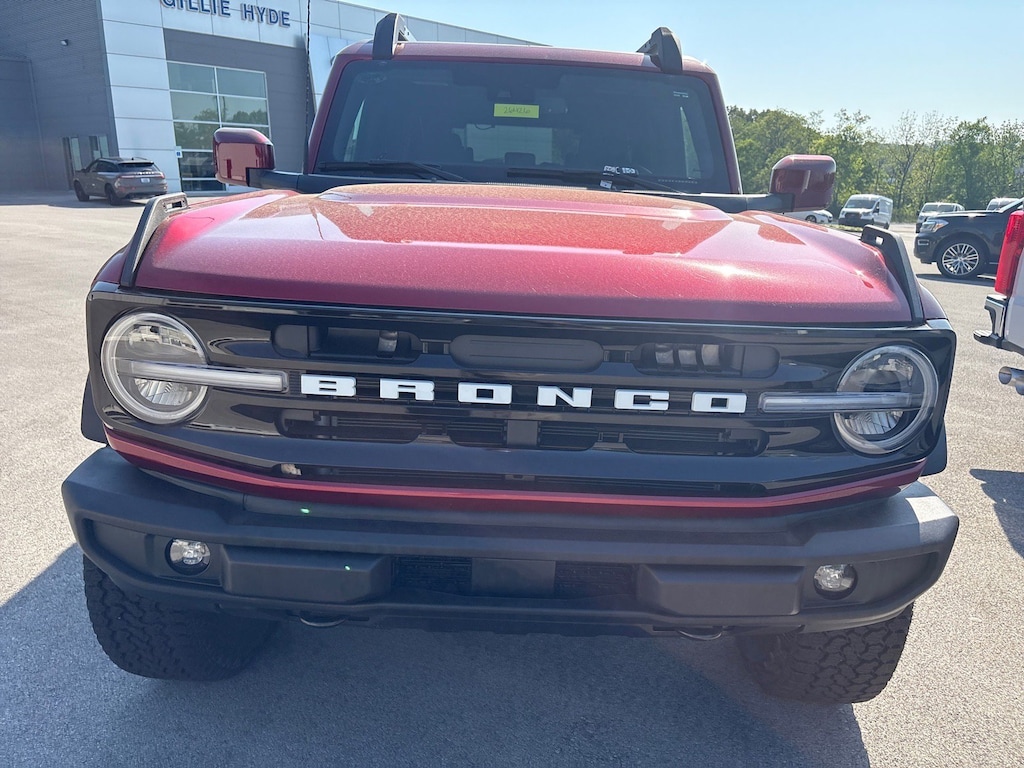 New 2026 Ford Bronco Outer Banks SUV
