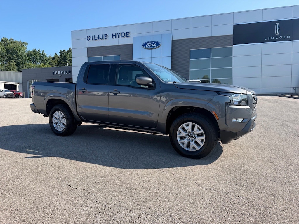 Used 2024 Nissan Frontier SV Truck Crew Cab