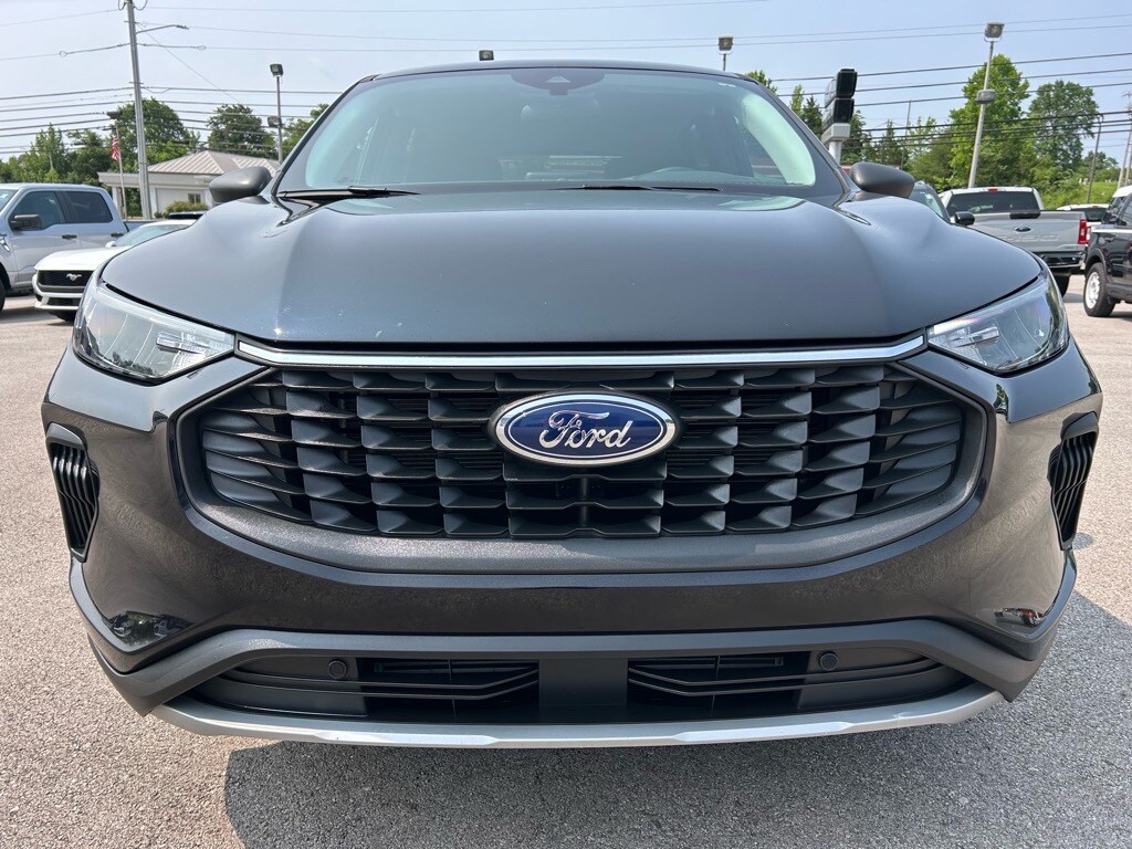 2024 Ford Escape Active photo 2