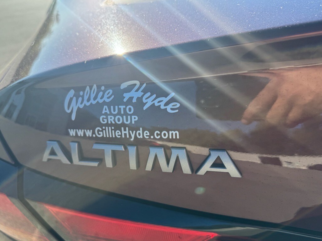 Used 2023 Nissan Altima 2.5 SV Sedan