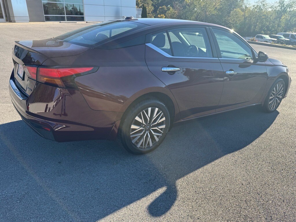 Used 2023 Nissan Altima 2.5 SV Sedan