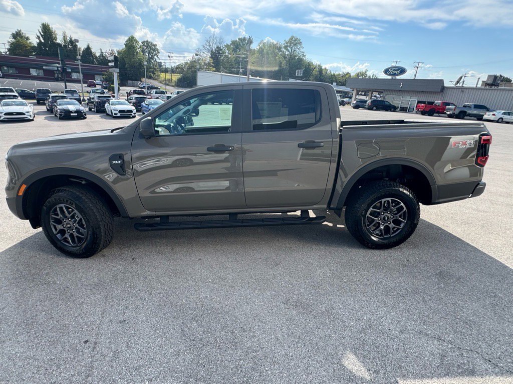 2025 Ford Ranger XLT photo 3