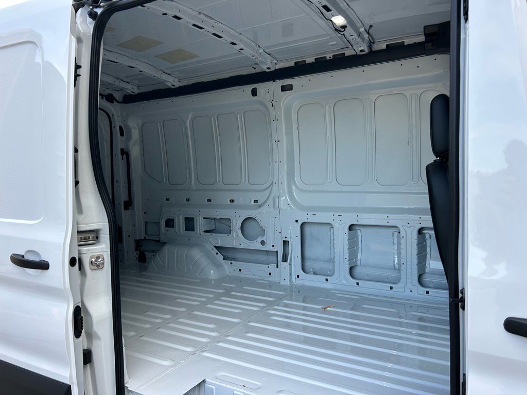 2025 Ford Transit Van Base - Photo 23