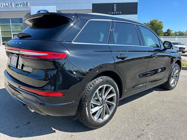 2024 Lincoln Corsair Grand Touring photo 2