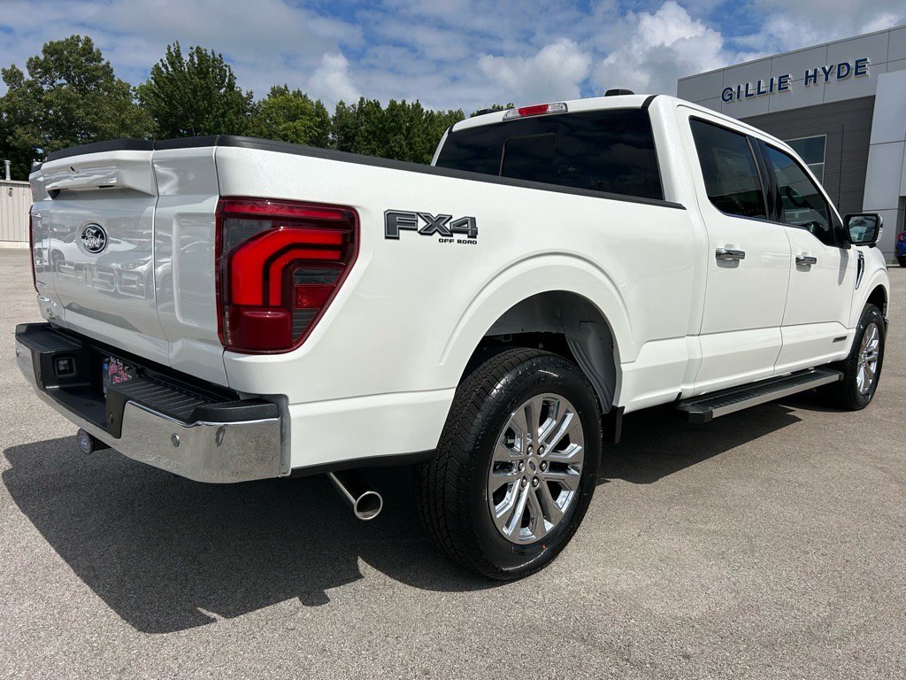 2025 Ford F-150 Lariat FX4 photo 4
