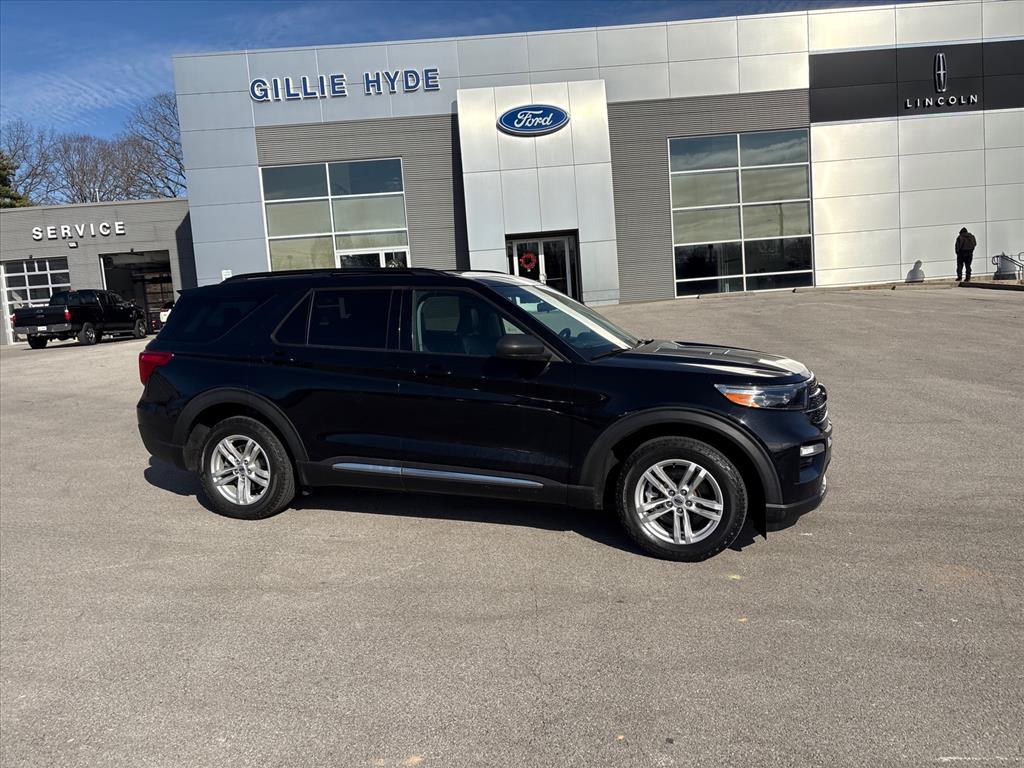 2022 Ford Explorer XLT's photo