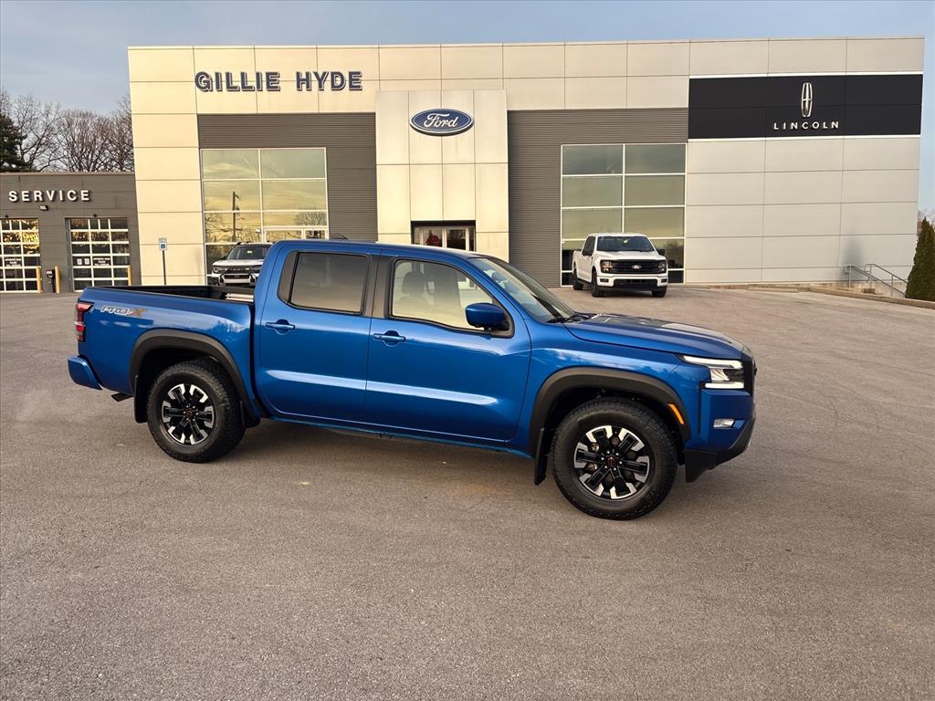 2024 Nissan Frontier PRO-X's photo