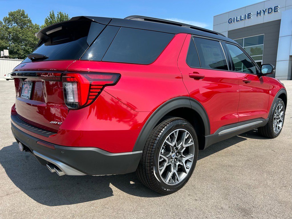 2025 Ford Explorer Platinum photo 4