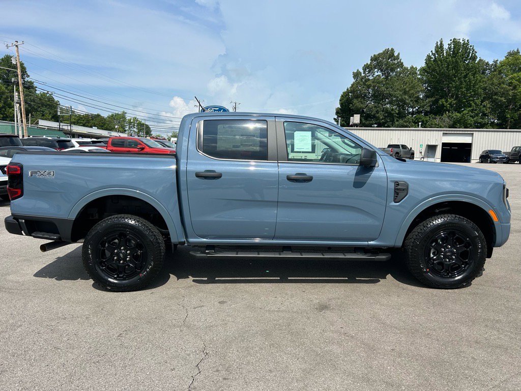 2025 Ford Ranger XLT FX4 Off-Road photo 3