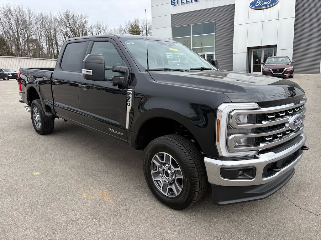 New 2026 Ford F-250 LARIAT Truck Crew Cab
