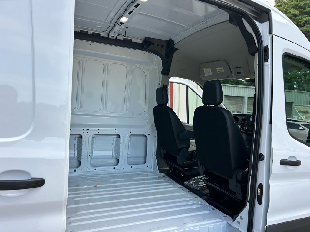 2025 Ford Transit Van Base - Photo 24