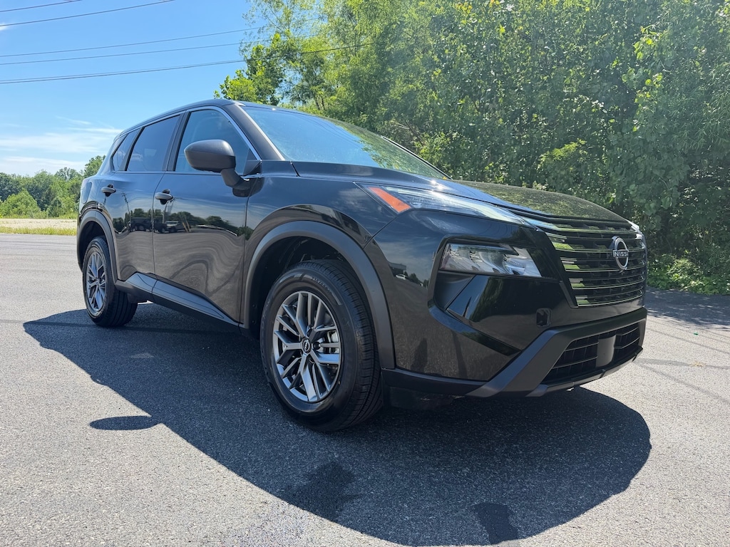 Used 2024 Nissan Rogue S SUV