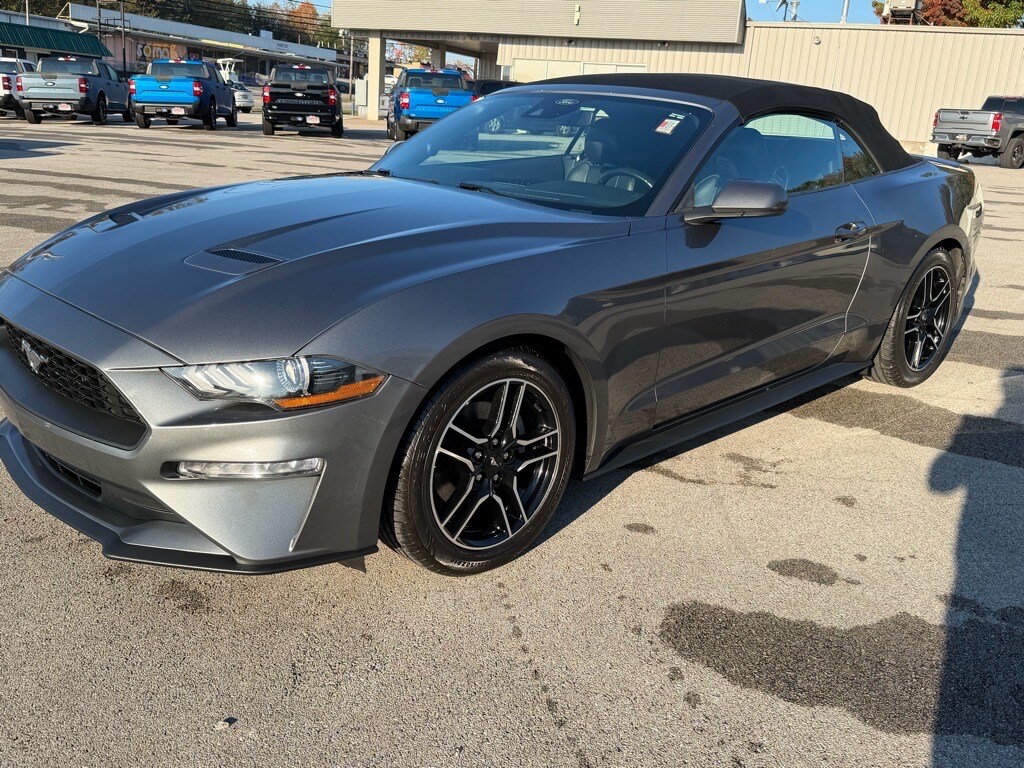 2022 Ford Mustang EcoBoost Convertible photo 4