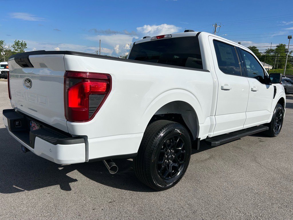 2025 Ford F-150 XLT photo 4