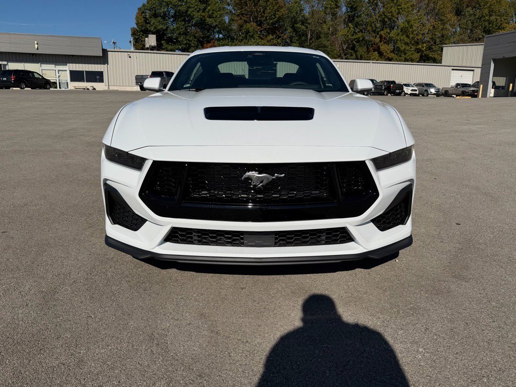 2025 Ford Mustang GT Premium photo 3