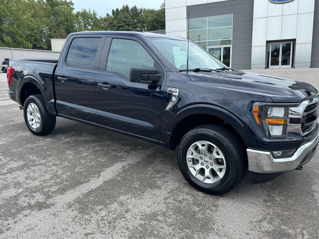 2023 Ford F-150 XLT photo 2